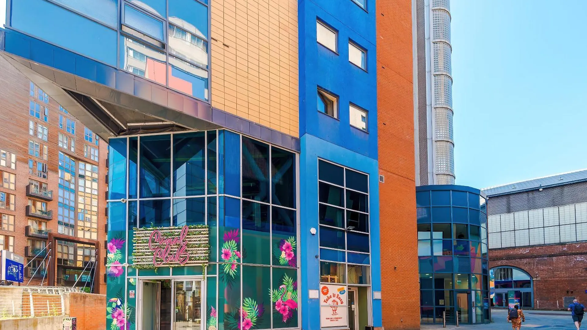Central Leeds 2Br 2Ba, Wi-Fi, Kitchen, Sleeps 5 아파트