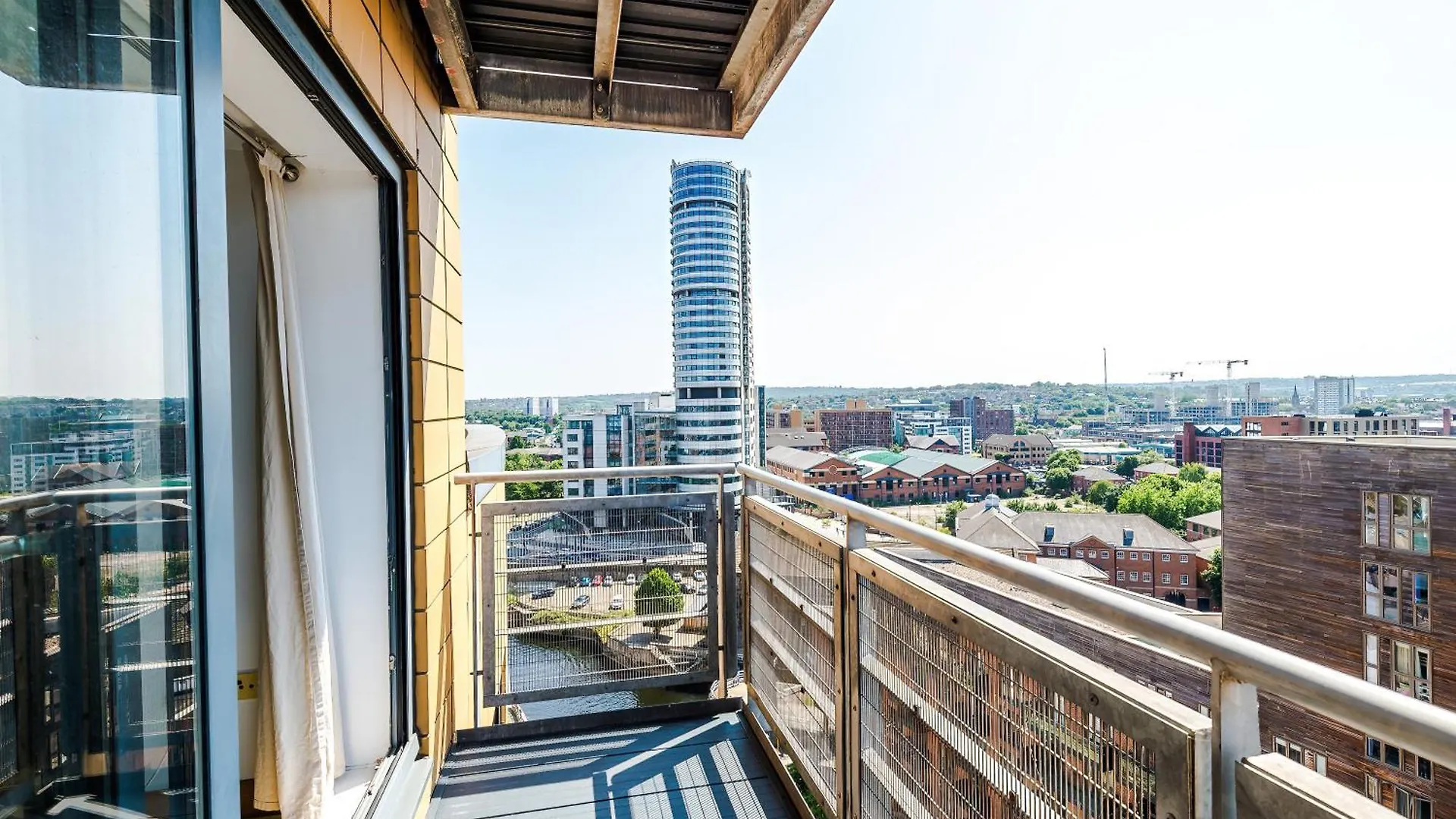 Central Leeds 2Br 2Ba, Wi-Fi, Kitchen, Sleeps 5 영국